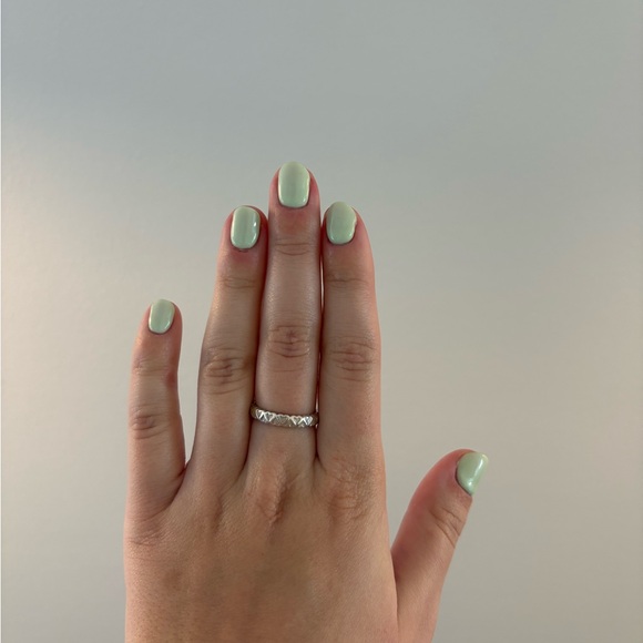 Pandora ring size 7 - Picture 2 of 5